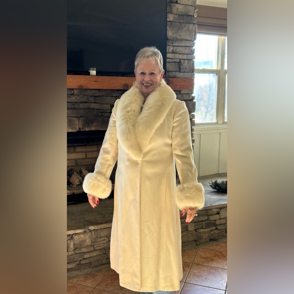 Vintage J. Percy for Marvin Richard’s cream lambs wool coat.